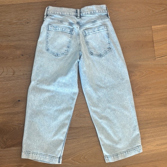 Banana Republic High Rise Wide-Leg Crop Jean Light Wash - Picture 3 of 6